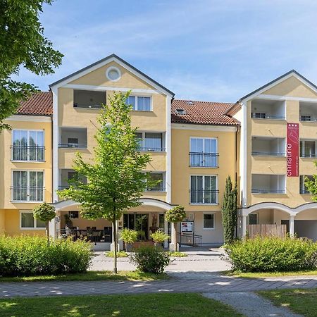 Aparthotel Christine Bad Fussing Bagian luar foto