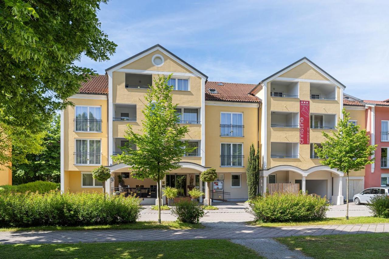 Aparthotel Christine Bad Fussing Bagian luar foto