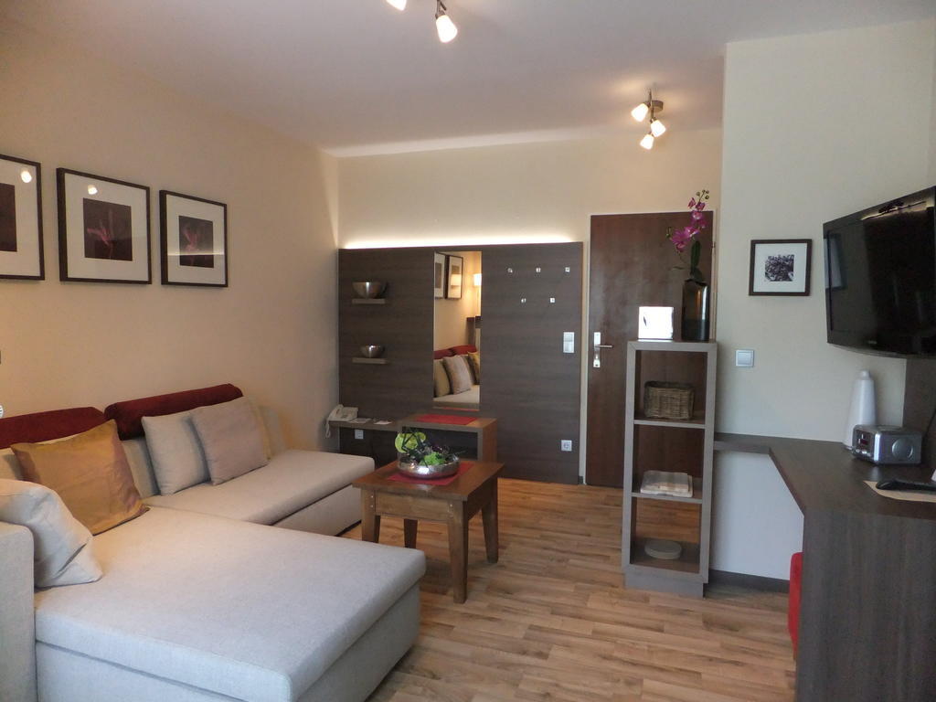 Aparthotel Christine Bad Fussing Ruang foto