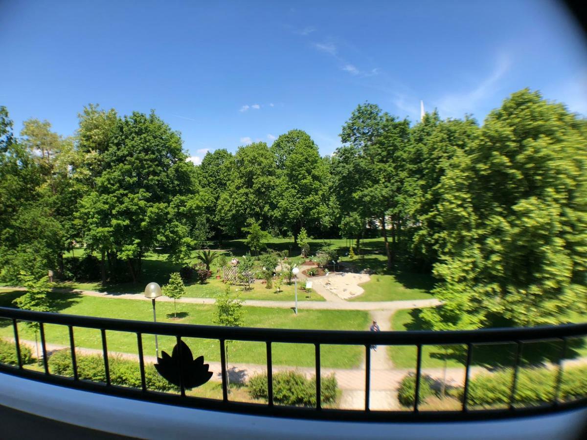 Aparthotel Christine Bad Fussing Bagian luar foto