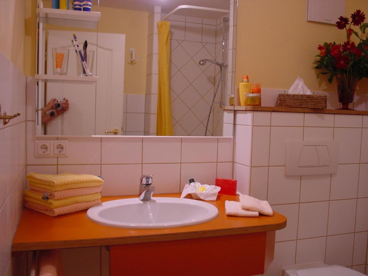 Aparthotel Christine Bad Fussing Bagian luar foto