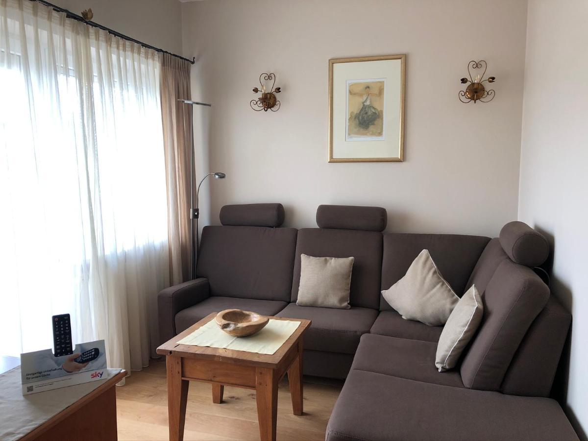 Aparthotel Christine Bad Fussing Bagian luar foto